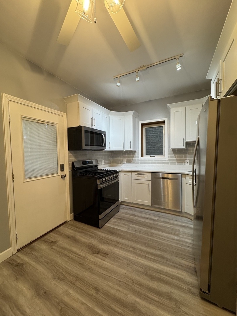 6143 S Major Avenue - Photo 11