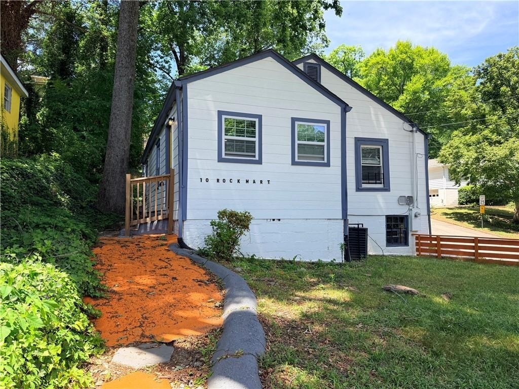10 Rockmart Drive Nw - Photo 0