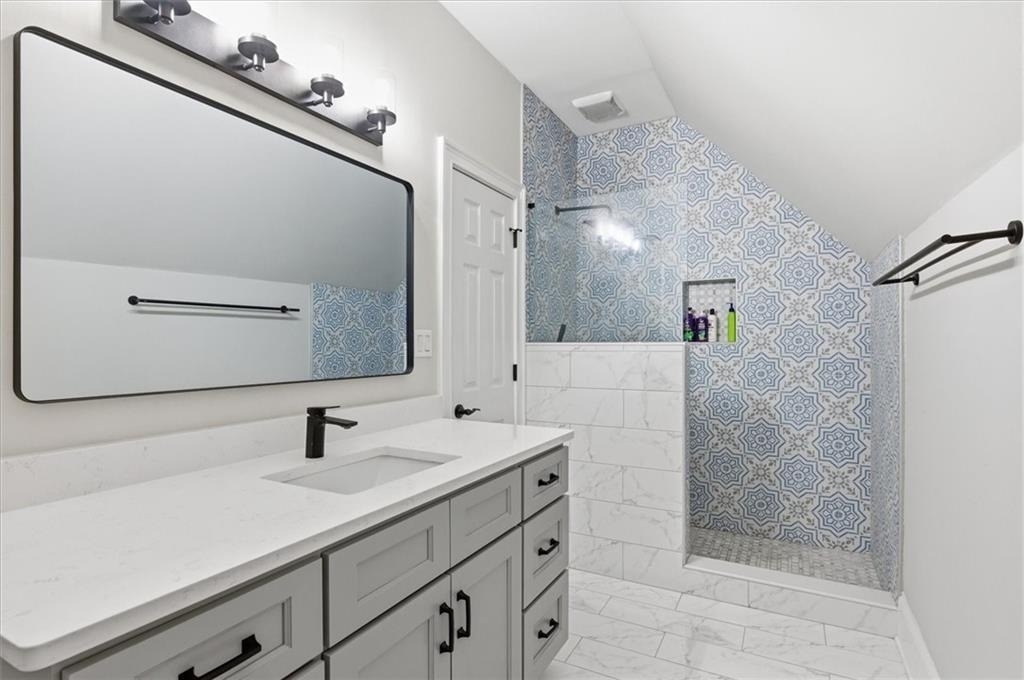 1247 Manor Oaks Court - Photo 47