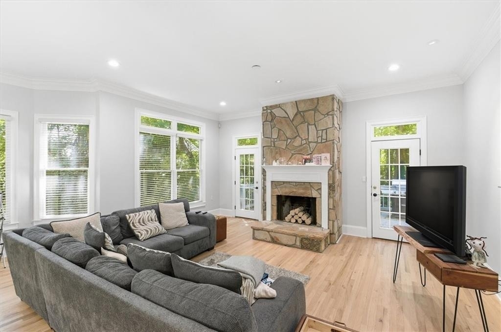 1247 Manor Oaks Court - Photo 17