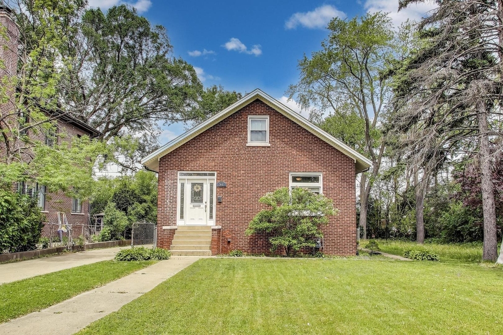 36 E Touhy Avenue - Photo 0