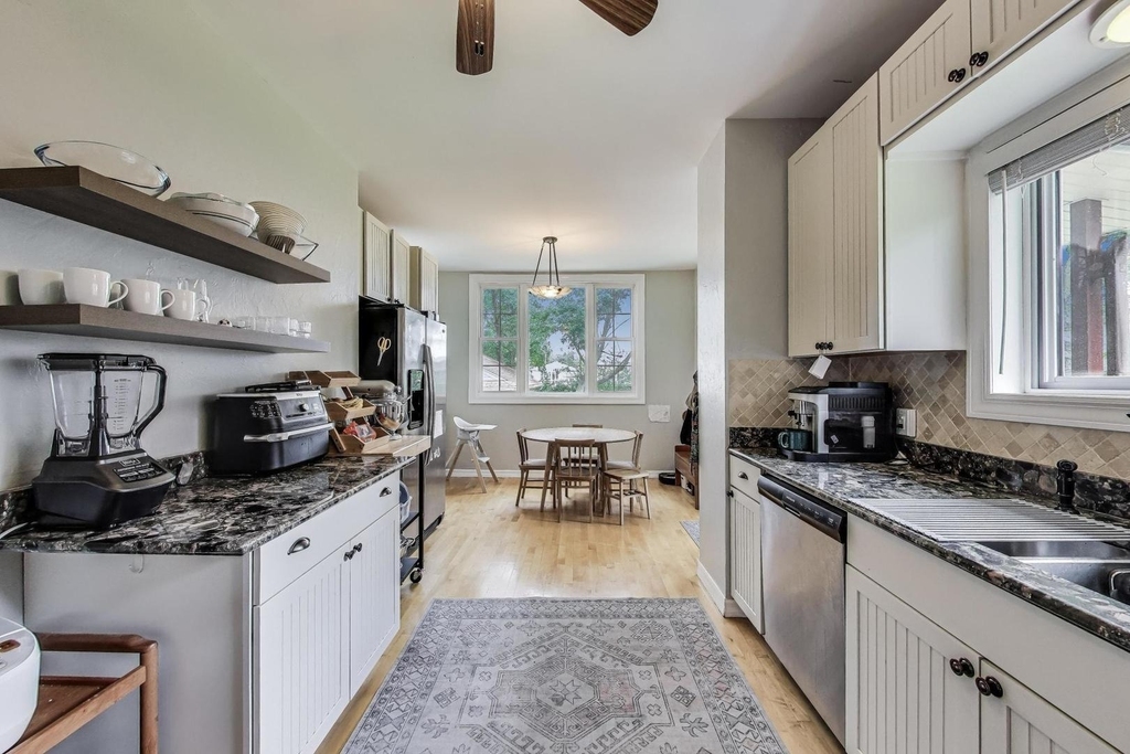 36 E Touhy Avenue - Photo 9