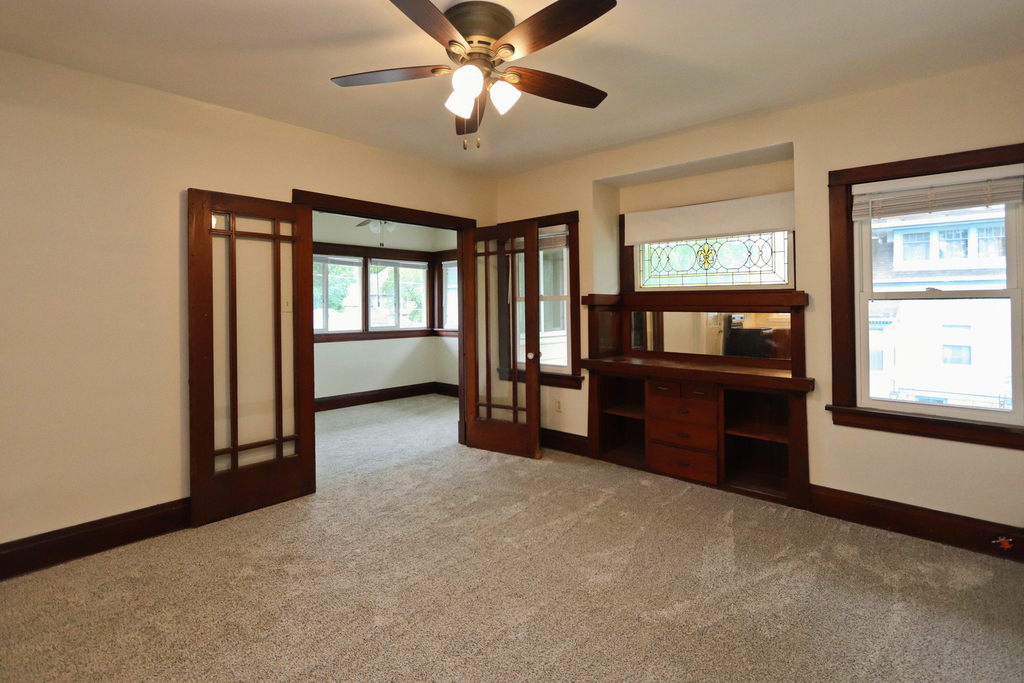 416 1/2 W Jackson Street - Photo 10