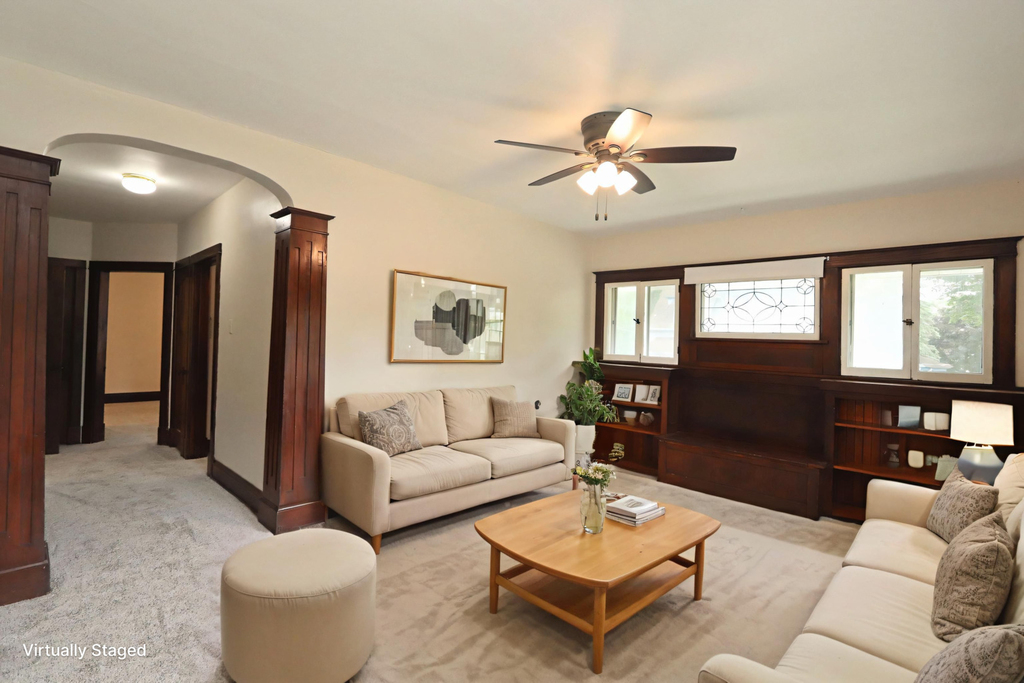 416 1/2 W Jackson Street - Photo 2