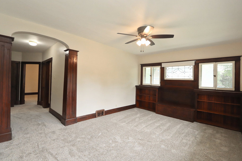 416 1/2 W Jackson Street - Photo 3