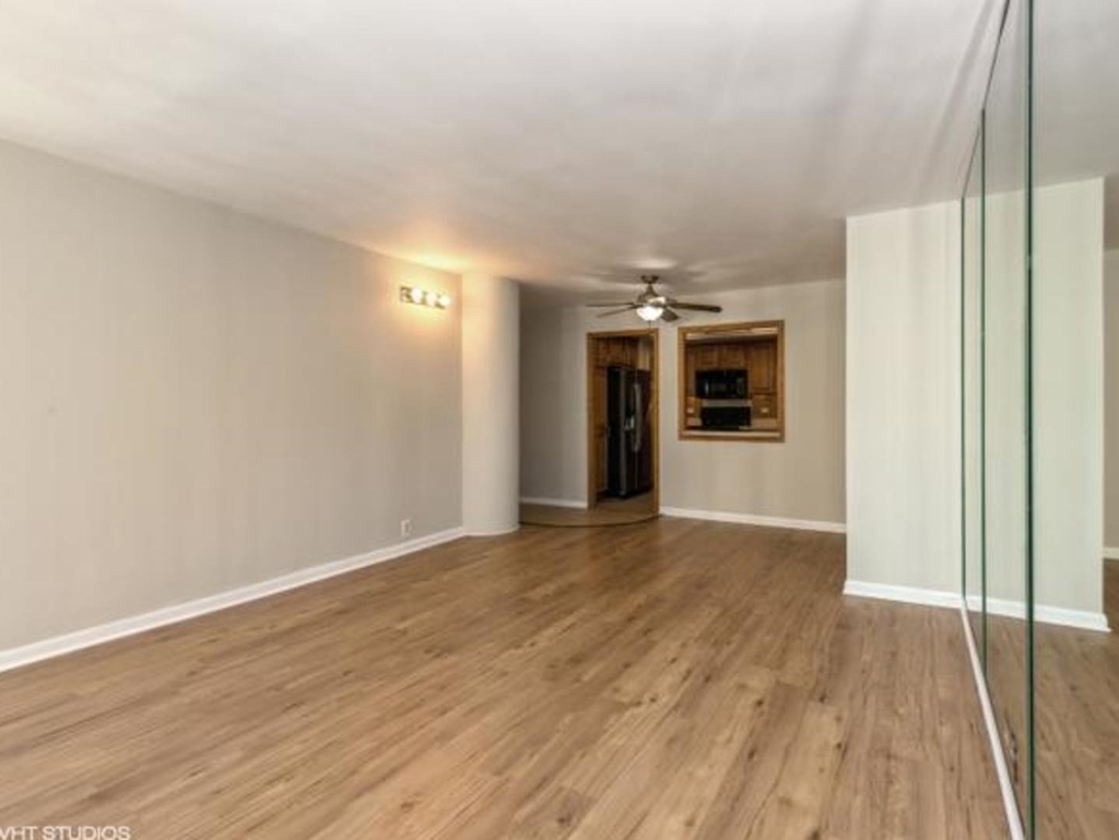 155 N Harbor Drive - Photo 3