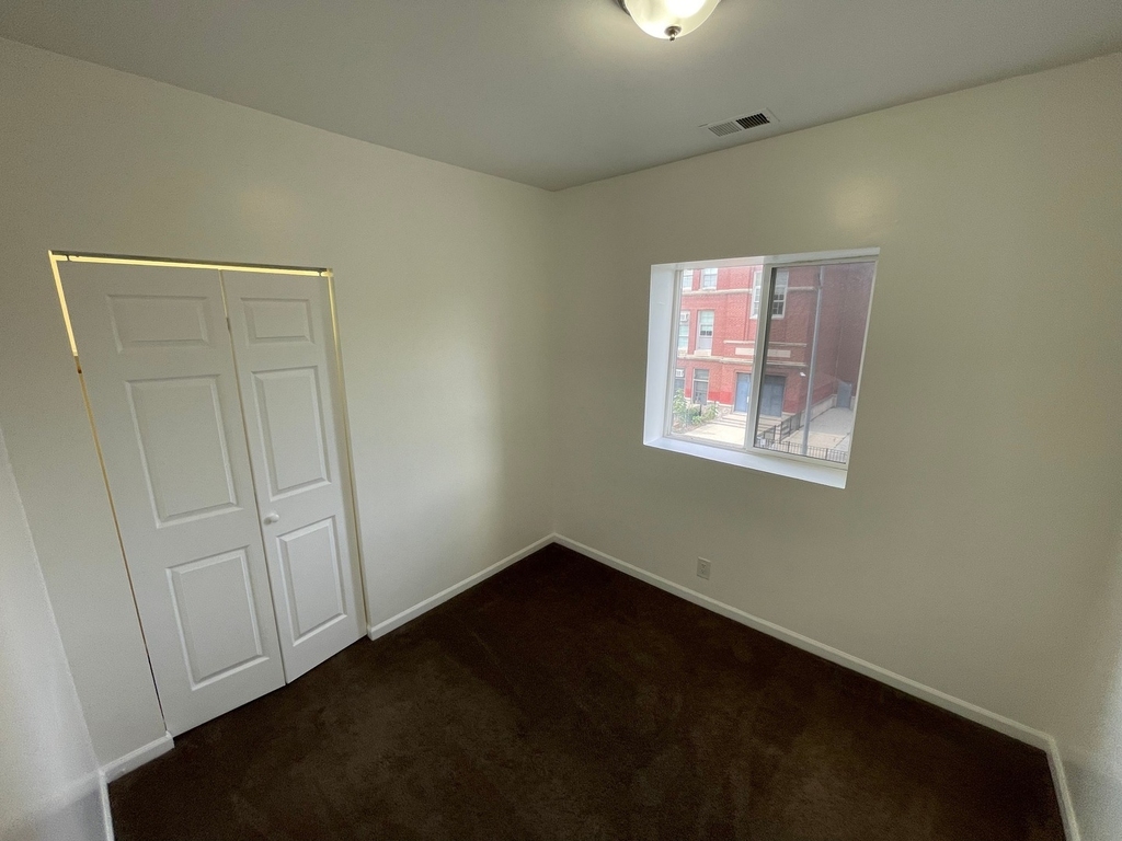 649 E Marquette Road - Photo 7