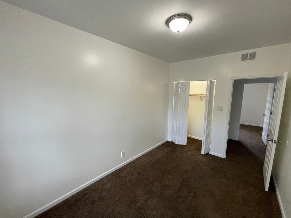 649 E Marquette Road - Photo 2