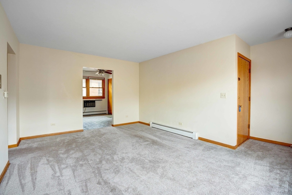 8444 W Gregory Street - Photo 4