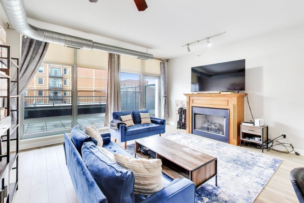 1200 W Monroe Street - Photo 3