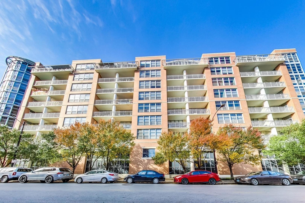 1200 W Monroe Street - Photo 1