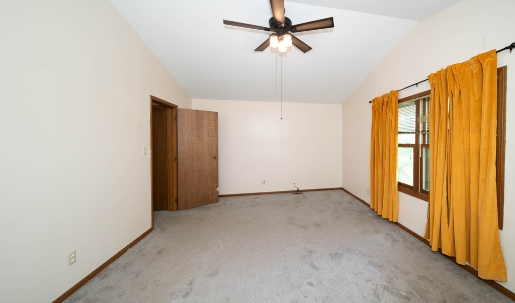 3516 Kings Lair Drive - Photo 16