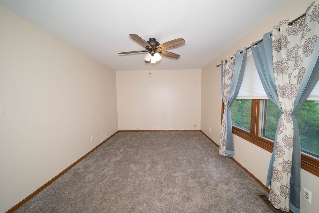 3516 Kings Lair Drive - Photo 10