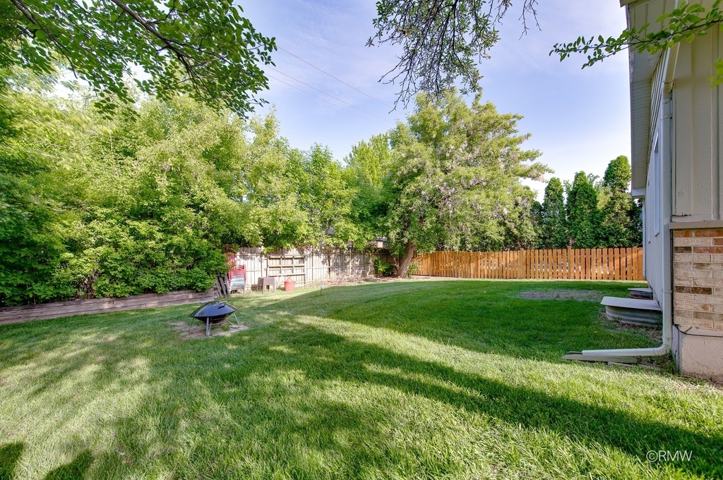 111 E Magnolia Street - Photo 26