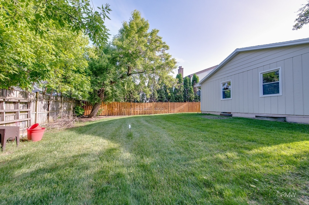 111 E Magnolia Street - Photo 25