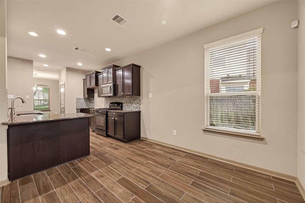 2510 Shady Falls Lane - Photo 10