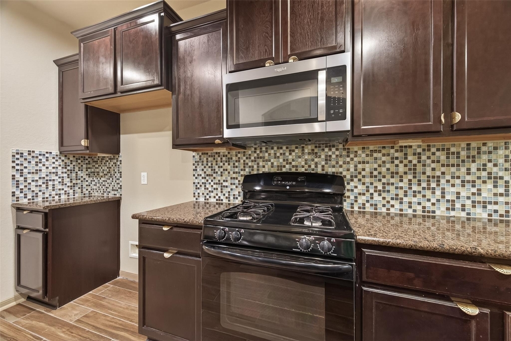 2510 Shady Falls Lane - Photo 14