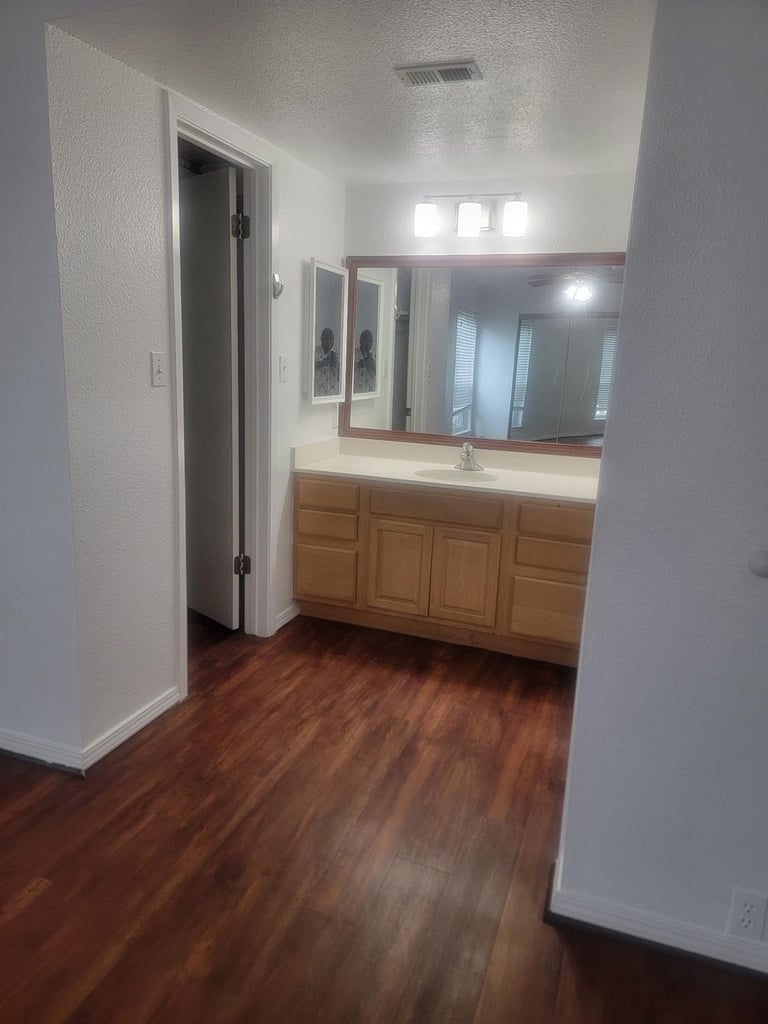 3303 W Greenridge Drive Drive - Photo 2