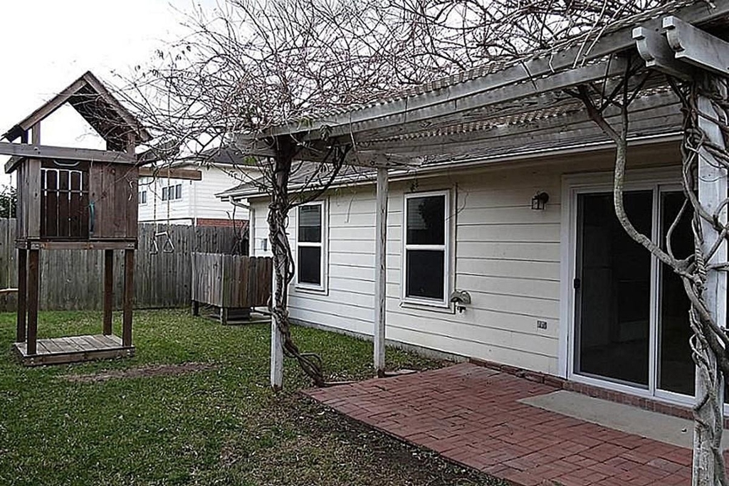 5826 Westminster Village Drive - Photo 9