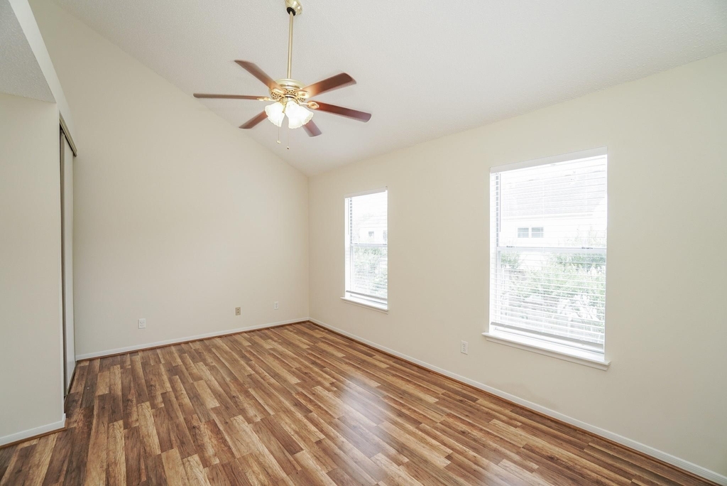 2910 Grants Lake Boulevard - Photo 19