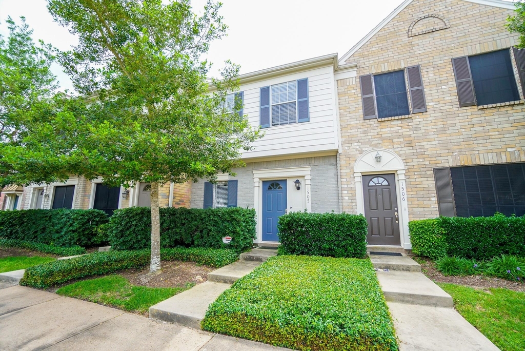 2910 Grants Lake Boulevard - Photo 0