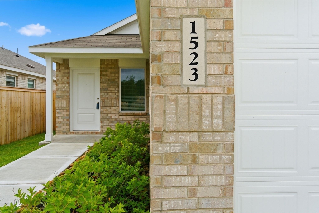 1523 Gardenia Blossom - Photo 1