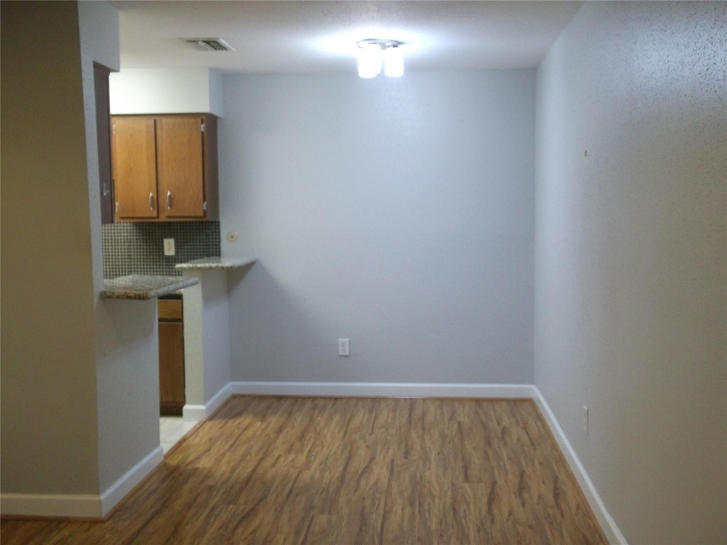 8801 Hammerly Boulevard - Photo 5