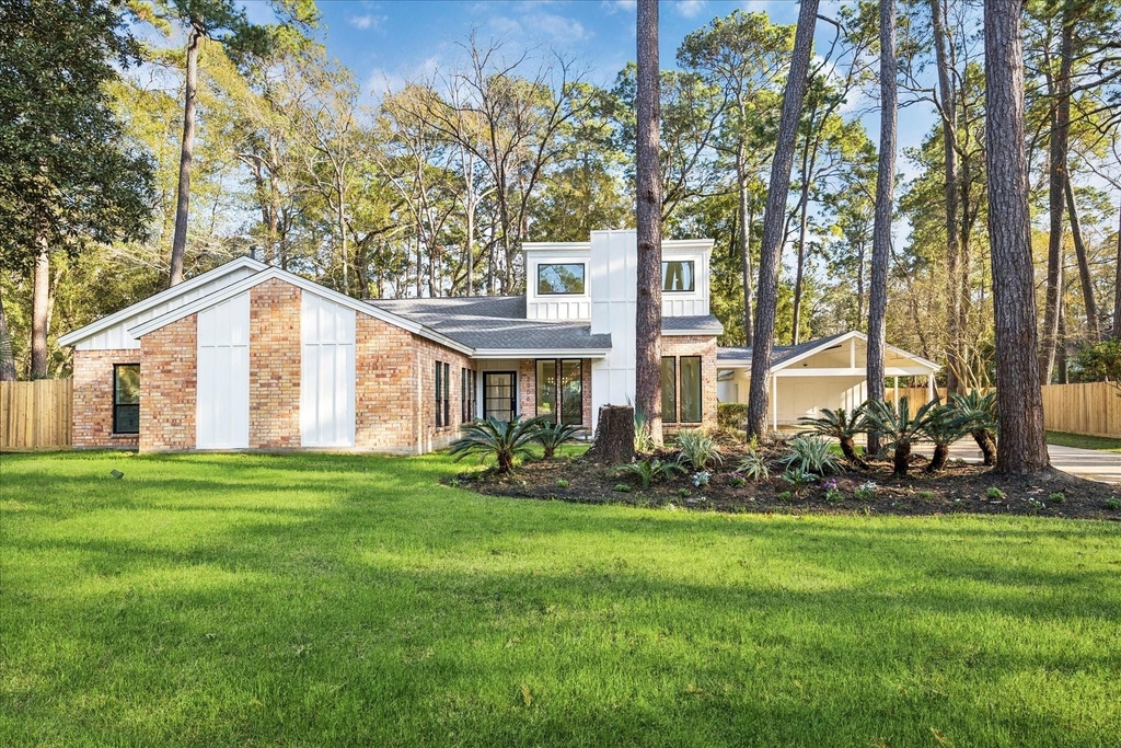 2306 Mill Lake Drive - Photo 1