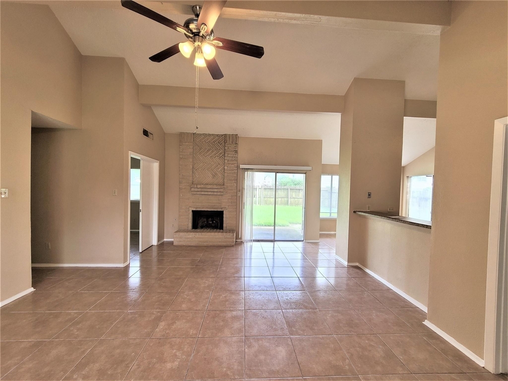 3010 Becket Street - Photo 2