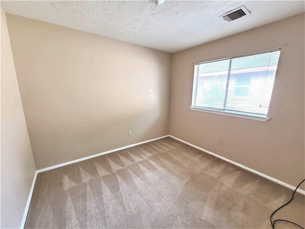 3010 Becket Street - Photo 4