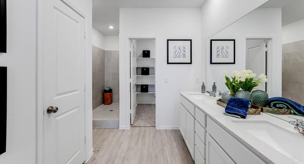226 Draper Shadows Drive - Photo 2