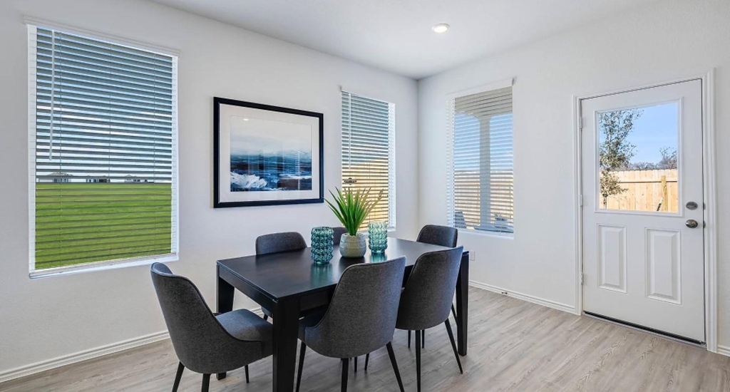 226 Draper Shadows Drive - Photo 4