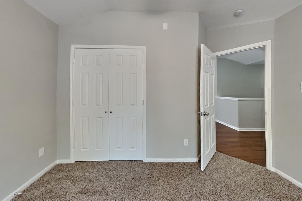 5803 Village Grove Drive - Photo 10
