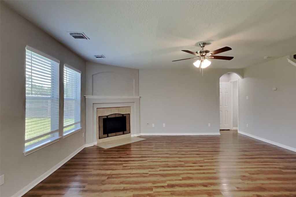 5803 Village Grove Drive - Photo 2