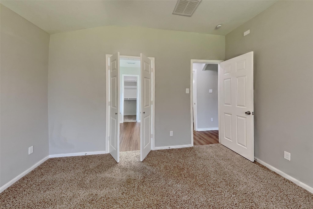 5803 Village Grove Drive - Photo 6
