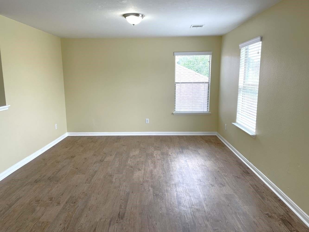 22114 Orchard Dale Drive - Photo 4