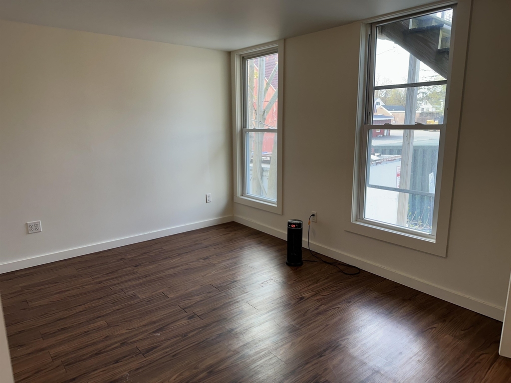 23 Main - Photo 1