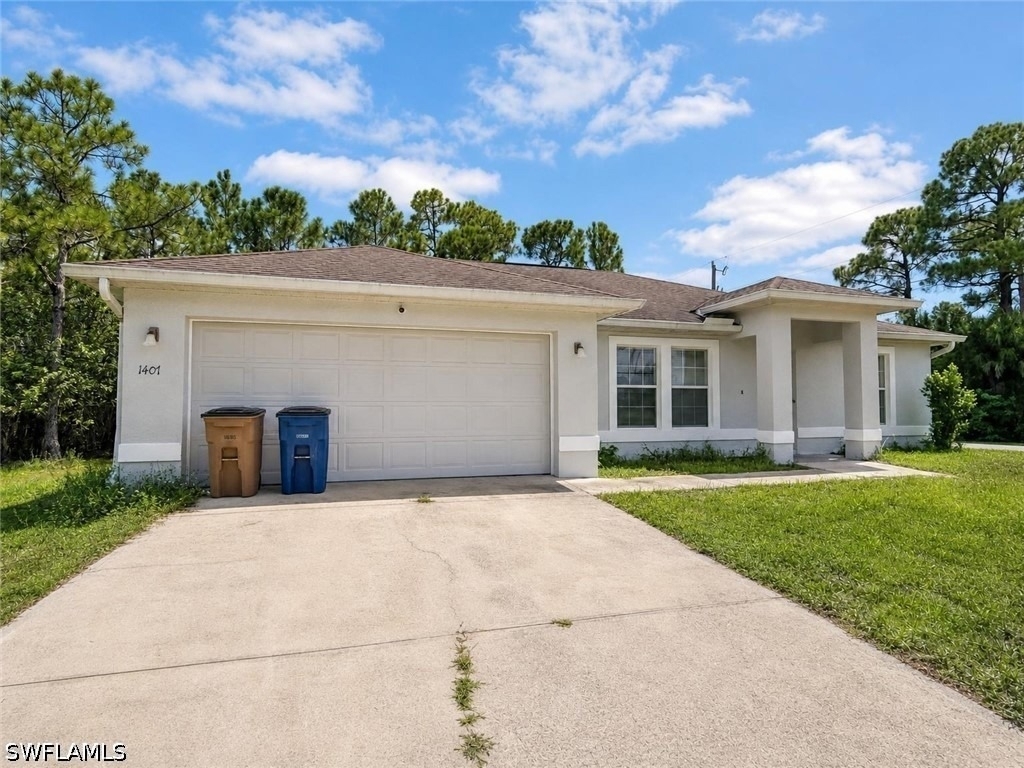 1407 W 10th Street - Photo 0
