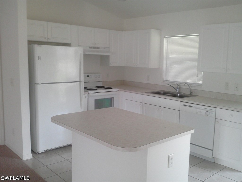 1407 W 10th Street - Photo 3