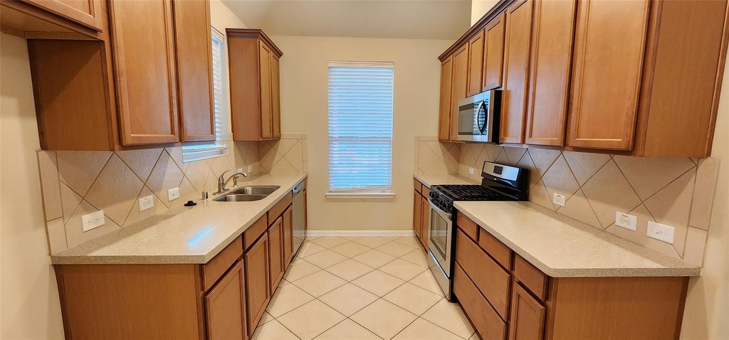 24502 Carlton Springs Lane - Photo 4