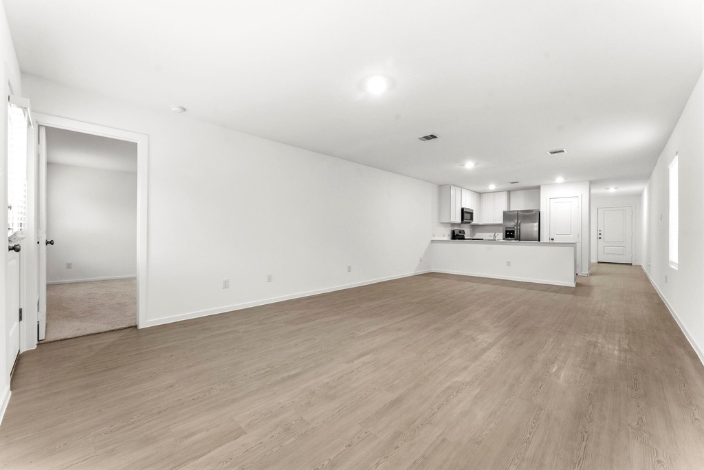 18716 Loom Dr - Photo 6