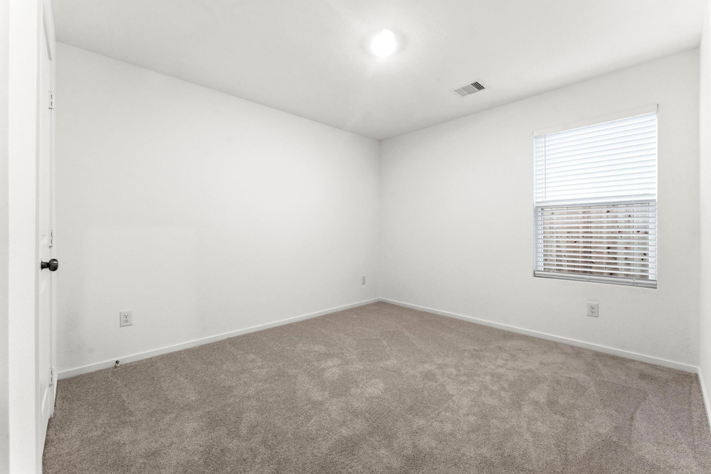 18716 Loom Dr - Photo 18