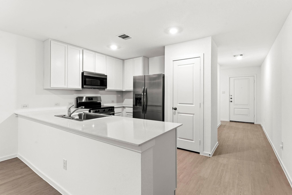 18716 Loom Dr - Photo 9