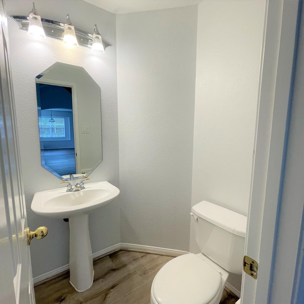 1322 Town Moor Court - Photo 16