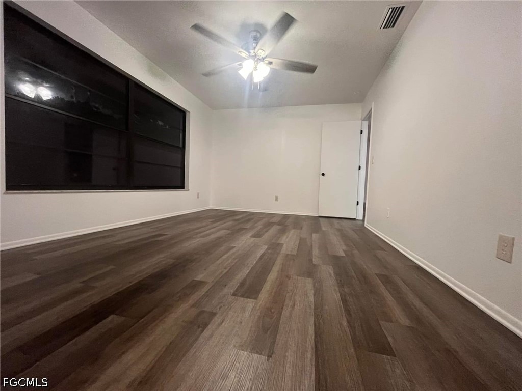 159 Se Santa Barbara Place - Photo 7