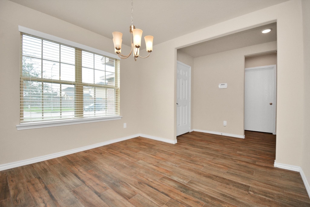 3210 Aldridge Drive - Photo 9