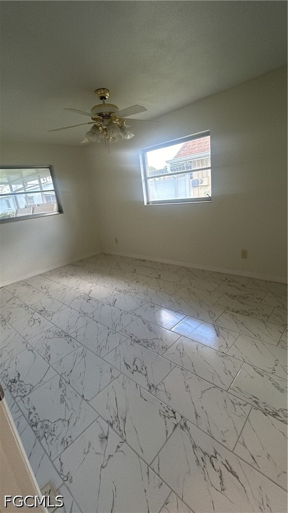 2213 Gardenia Way - Photo 3