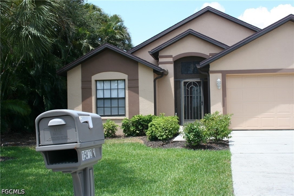 15472 Admiralty Circle - Photo 2
