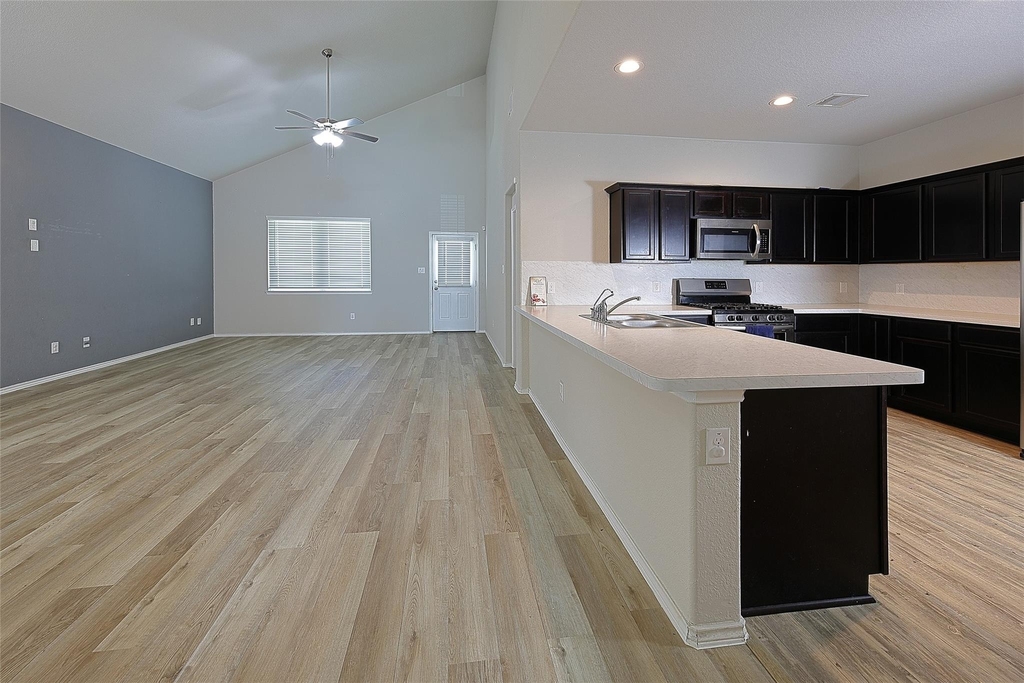 5542 Redwood Summit Lane - Photo 6