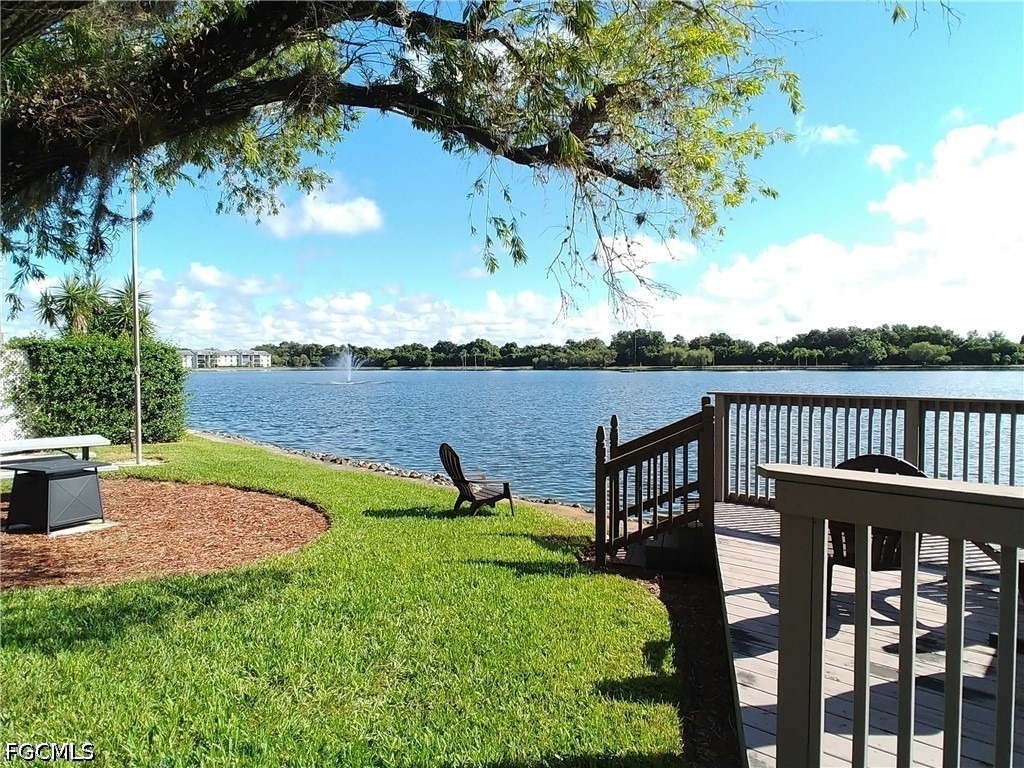 9950 Sailview Court - Photo 0